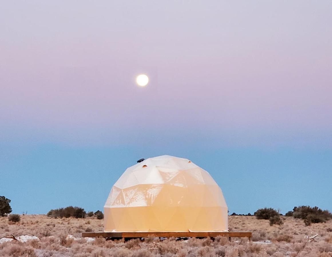 Clear Sky Resorts - Grand Canyon - Unique Sky Domes Вал Екстериор снимка