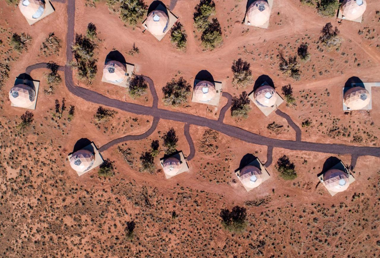 Clear Sky Resorts - Grand Canyon - Unique Sky Domes Вал Екстериор снимка