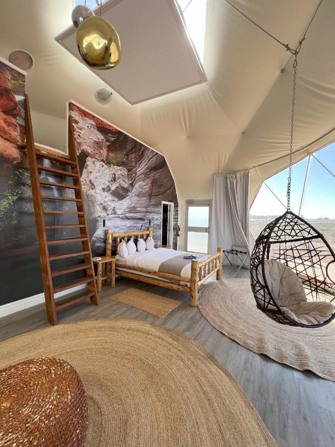 Clear Sky Resorts - Grand Canyon - Unique Sky Domes Вал Екстериор снимка